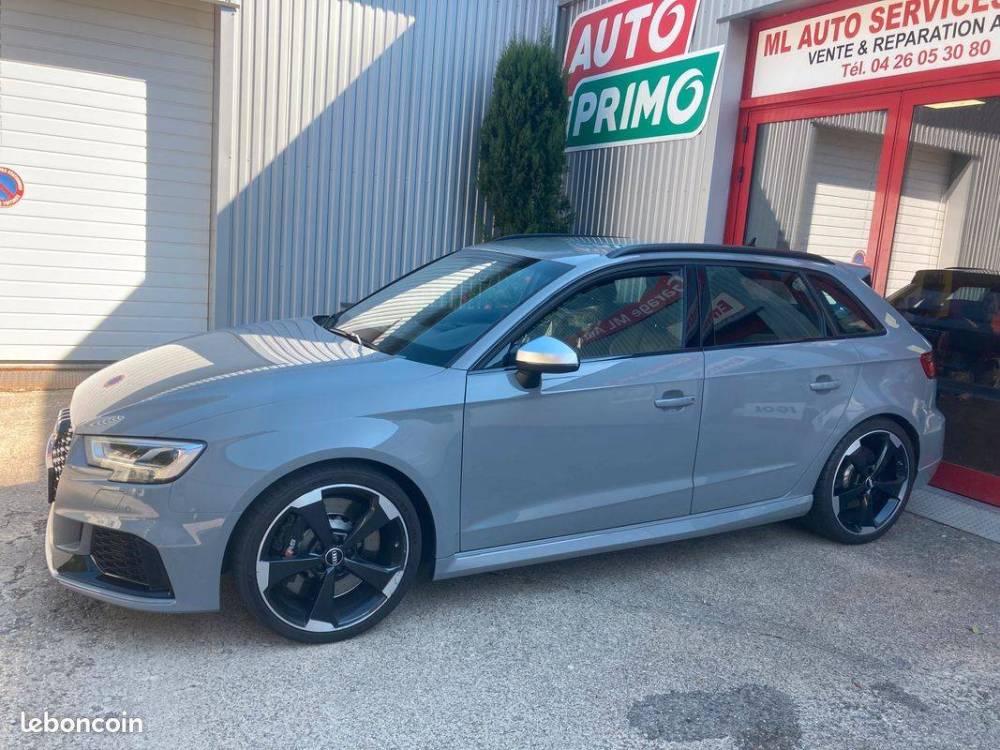 Vente de voiture Audi RS3 sportback 2.5tfsi 400 quattro gris nardo à Vienne (38) proche de Lyon en Rhône-Alpes