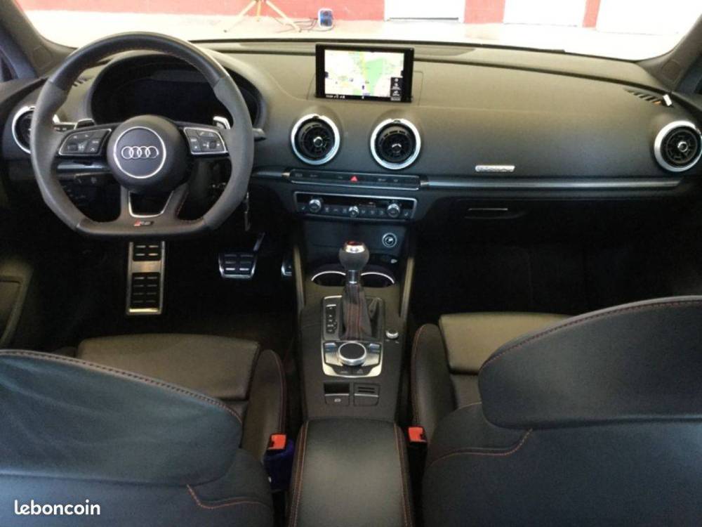 Vente de voiture Audi Rs3 sportback 2.5tfsi 400 quattro gris nardo à Vienne (41) proche de Lyon en Rhône-Alpes